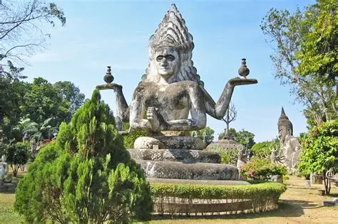 Xieng Khuan – Khu Vườn Tượng Nổi Tiếng Của Lào