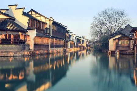 Khám Phá Tân Thị Cổ Trấn – Viên Ngọc Cổ Kính Của Chiết Giang